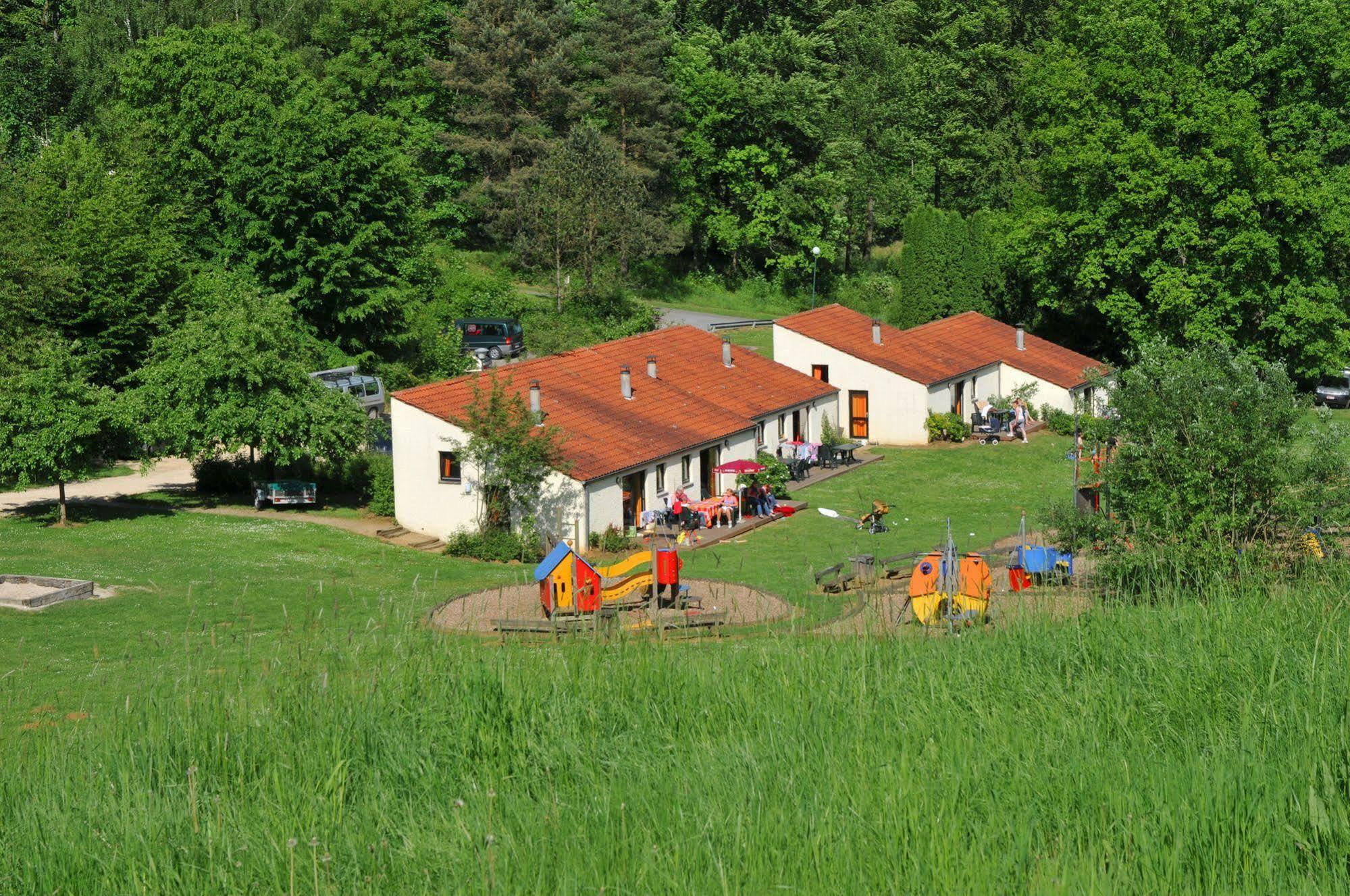 Vallee De Rabais Otel Virton Dış mekan fotoğraf